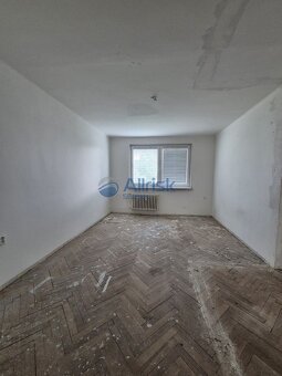 Na predaj 2 izbový byt v centre mesta Šaľa. Pripravený na re - 3
