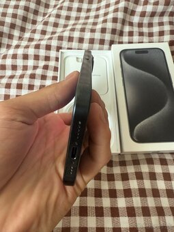 Predám iPhone 15 Pro v ideálnom stave - 3