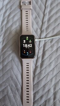 Huawei watch fit. - 3