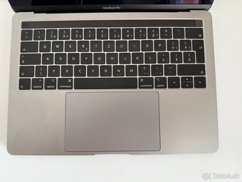 MacBook Pro 13” | 2019 | 8gb RAM | 256gb disk - 3