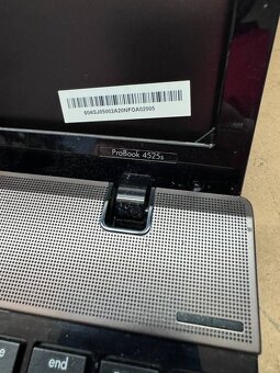 Predám pokazený notebook na náhradné diely zn. HP 4525s - 3