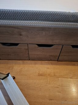 Predam matrac + posteľ a nočný stolík 140x200 cm - 3