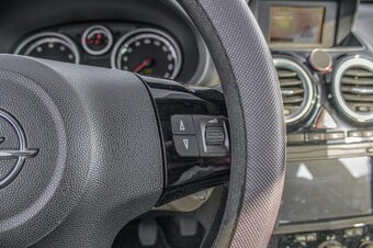 Predám OPEL CORSA - 3