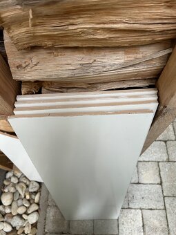 Biely taliansky obklad do kuchyne 90x30x1cm použitý 2,2m2 - 3