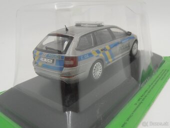 Škoda Octavia III Combi Policie 1/43 - 3