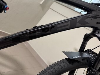 Predám horsky celoodpruzeny bicykel značka Trek top fuel 5 - 3