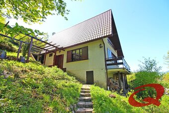 REKREAČNÁ CHATA S MUROVANOU PECOU A VEĽKOU TERASOU - 3