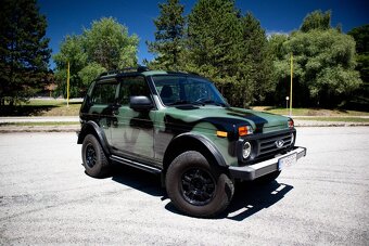 Lada Niva Bronto - 3