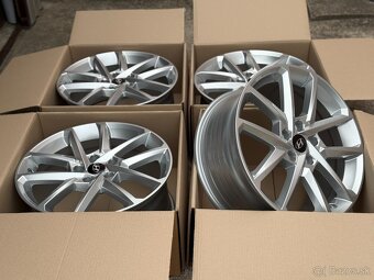 BORBET 5X114,3 R18 8J ET50 KIA HYUNDAI MAZDA - 3