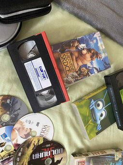 Zbierka DVD, CD a VHS + púzdra - 3