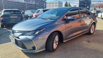 Toyota Corolla sedan 1,8 hybrid Comfot Tech + Techpack 72KW  - 3
