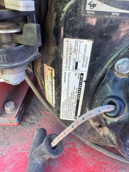 Predám ryhovač WEIBANG WBTR126H – motor Honda GX160 - 3