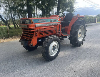 Traktor Kubota L1 265 - Kompaktní a spolehlivý pomocník pro - 3