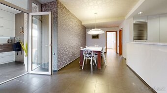 NA PREDAJ VEĽKÝ RODINNÝ DOM SENICA - 3