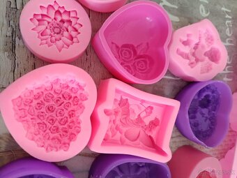 Formy na výrobu mydielok + vône - 3