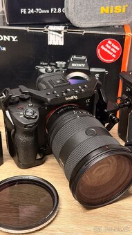 Sony A7S III + 24-70mm f/2.8 GM II + klietka, 4 batérie, Nis - 3