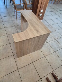 Počítačový stolík - 3