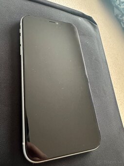 Present iPhone 11 128GB - 3