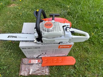 Nová benzínová motorová pila STIHL MS261 - 3