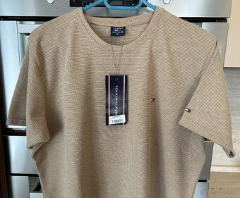 Tommy Hilfiger pánske tričko veľkosť XL - 3