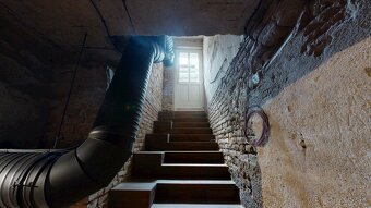 ????️ Prenájom historickej klenbovej pivnice v centre Trnavy - 3