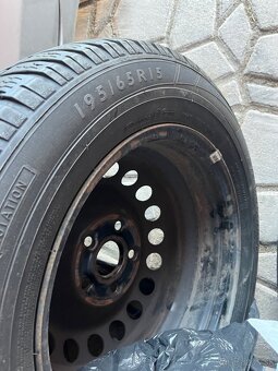 Dunlop 195/65 r15 letné na dojazd - 3