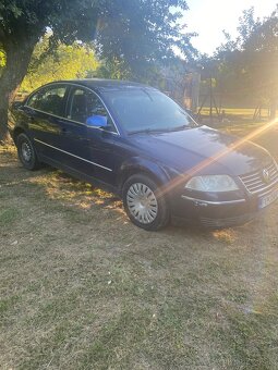 Volkswagen Passat 2.5 TDI 4Motion - 3