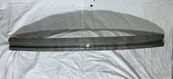 Výstuha nárazníka VW Passat B5 - 3