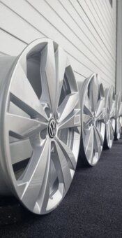 Hliníkové disky Volkswagen 5x112 r18 - 3