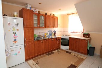 ZNÍŽENÁ cena-viacgeneračný  rodinný dom v Borinke - 3