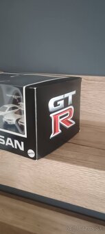 Hot Wheels - Nissan diorama - 3