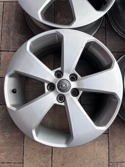 Orig. hliníkové disky Opel R17, 5x105 - 3