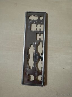 Gigabyte GA-945GCM-S2L - 3