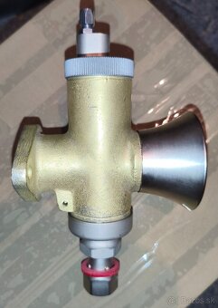 Predám bronzový karburátor Amac 15MDY - 3