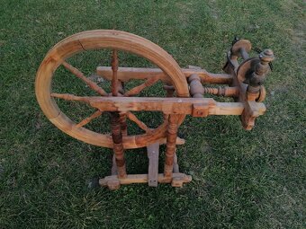 Predám starožitný kolovrátok - 3