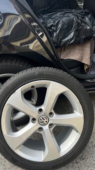 Predávam Celoročné pneu R17 225/45 Hankook - 3