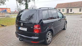 Volkswagen Touran - 3