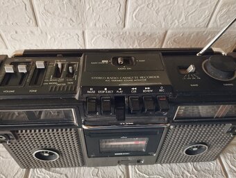 JVC. - 3