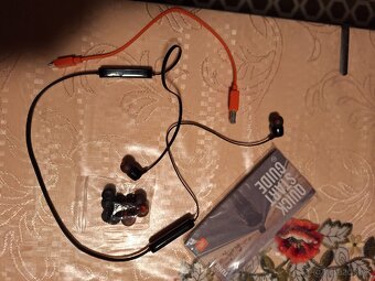 JBL sluchatka - 3