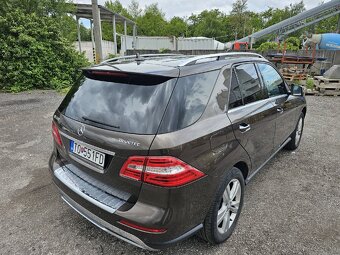 Mercedes ML350 - 3
