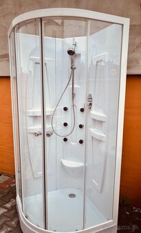 Hydromasažny box - 3