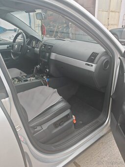 Predám Volkswagen Touareg R5 2.5 diesel, automat - 3