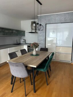 Predaj 3,5izbový byt s parkovacím miestom v IpD. - 3
