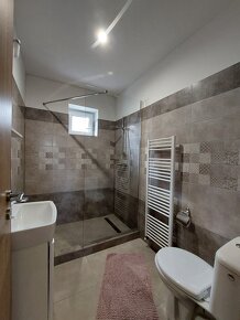 Nesvady: Investičná príležitosť. Znížená cena - 3