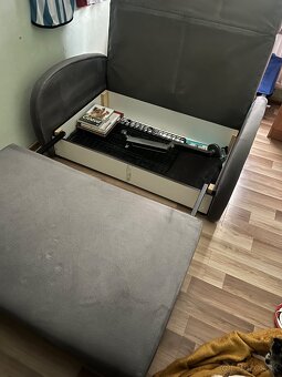 Rozkladacia pohovka s úložným priestorom - 3