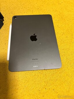 Predám/Vymenim Apple IPad Air 5 2022 256GB - 3