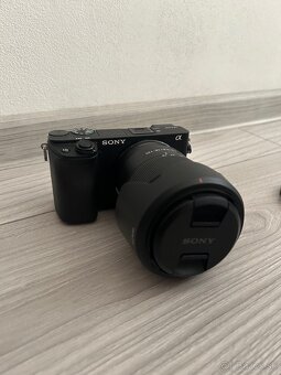 Sony Alpha A6400 + 18-135mm OSS - 3