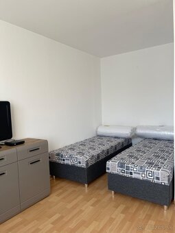 NA PRENAJOM: 1 izbový byt na Družbe - 3