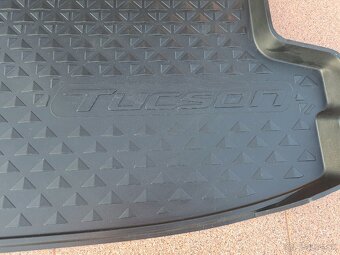 Vanička kufra Hyundai Tucson - 3