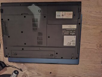 Fujitsu esprimo mobile v6555 - 3